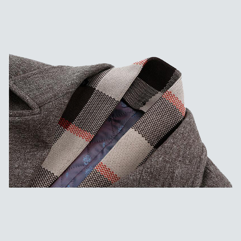 Collar Detail